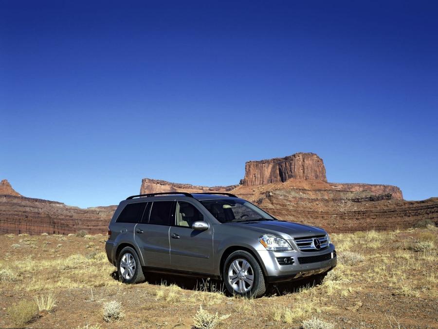  Mercedes-Benz GL450 4Matic 2007 года  (фото 70 из 114)